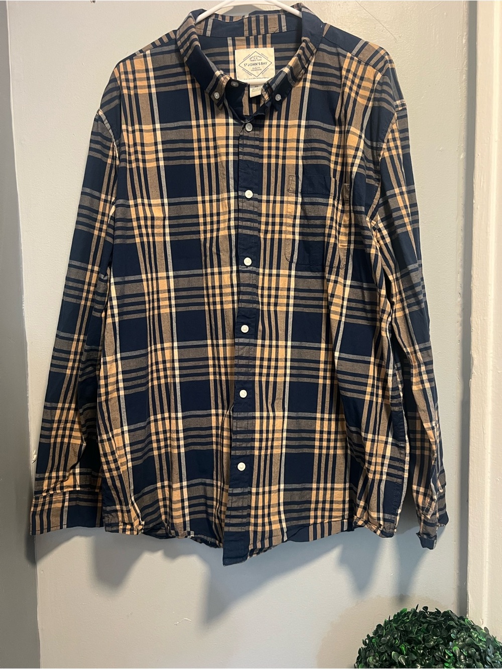 St. John's Bay Navy & Tan Plaid Button-Down Shirt size XXL